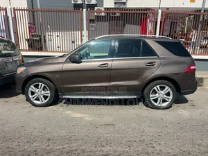 Mercedes-Benz M Class 2012 Gray