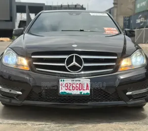 Mercedes-Benz C300 Luxury 4Matic Sedan AWD (3.5L 6cyl 7A) 2014 Black