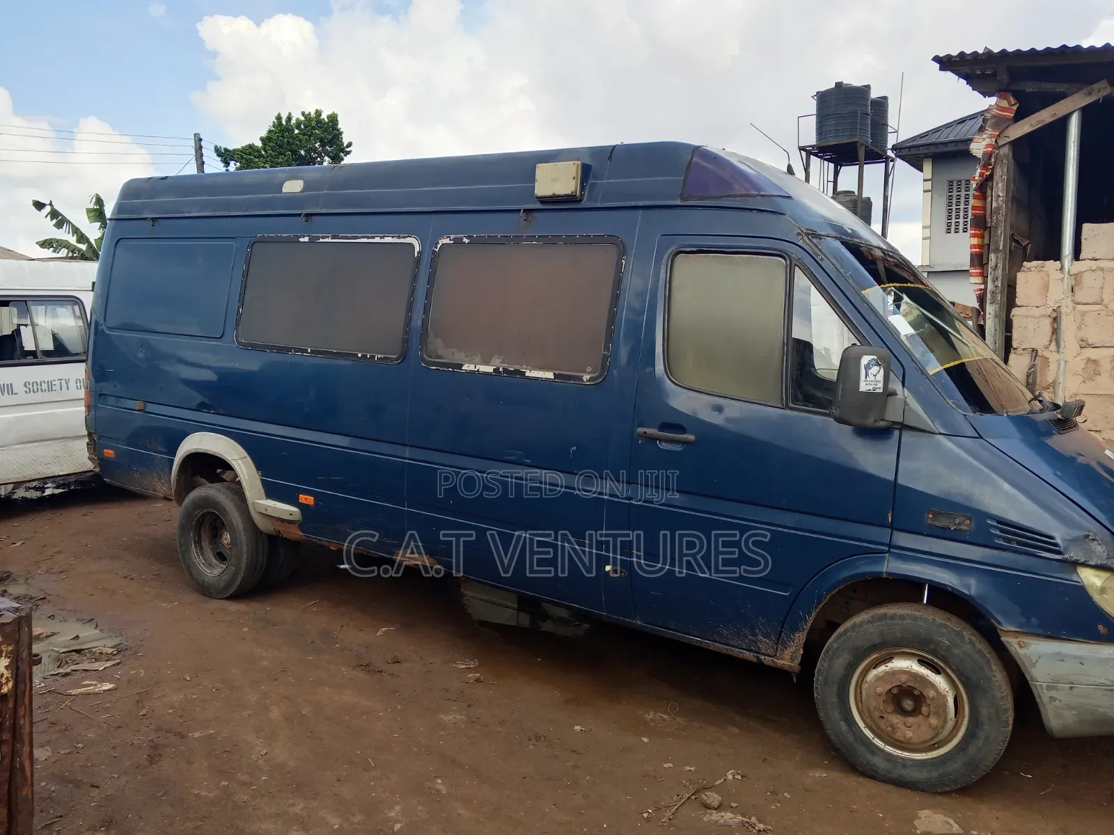 Mercedes-Benz Sprinter 2010 Blue