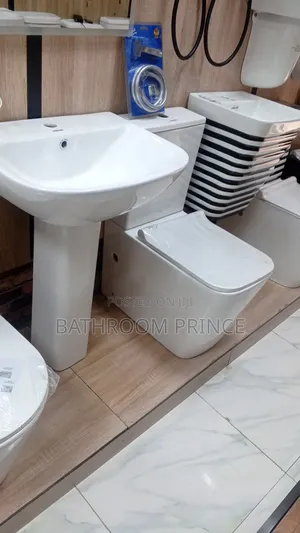 Exclusive Gles White Water Closet