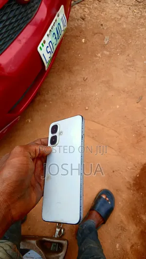 Infinix Smart 10 64 GB White