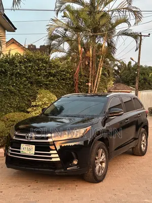Toyota Highlander XLE V6 4x4 (3.5L 6cyl 6A) 2016 Black