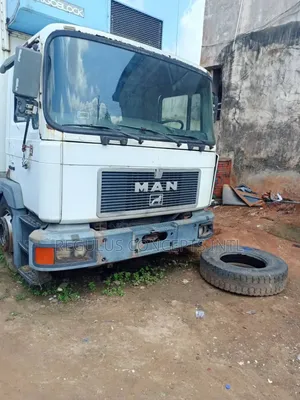 MAN 1997 White
