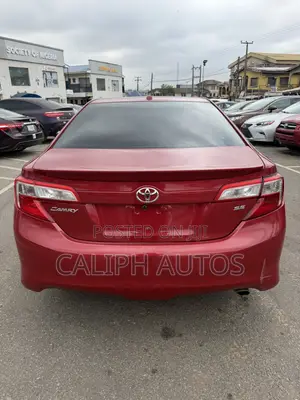 Toyota Camry SE 4dr Sedan (2.5L 4cyl 6A) 2013 Red