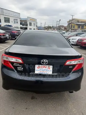 Toyota Camry SE 4dr Sedan (2.5L 4cyl 6A) 2013 Black