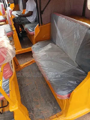 TVS King Deluxe Plus iTouch Start 2016 Yellow