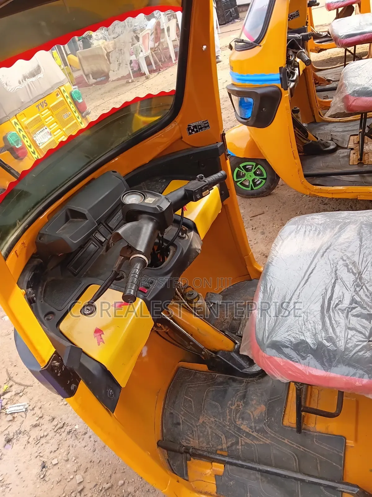 TVS King Deluxe Plus iTouch Start 2016 Yellow