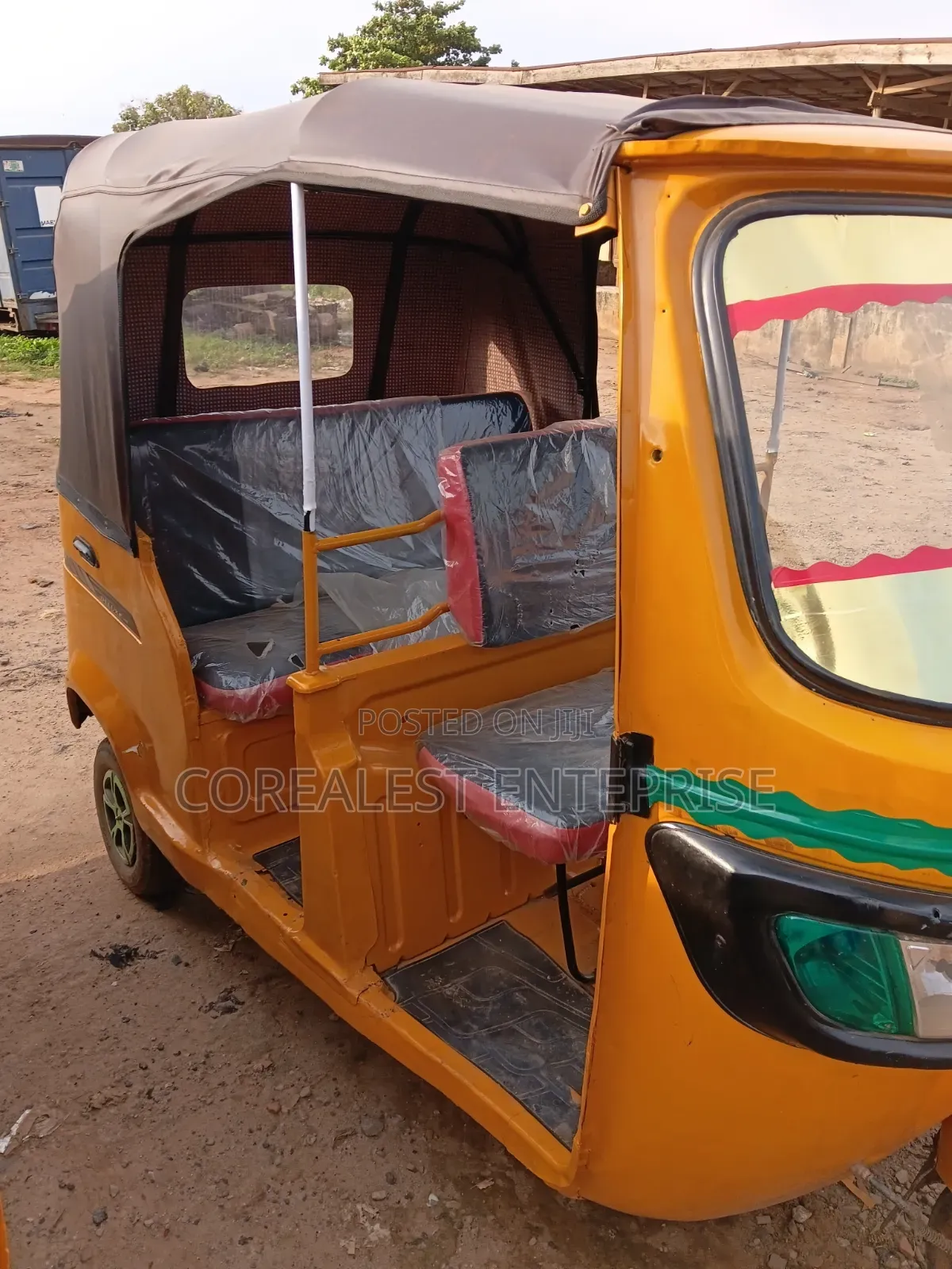 TVS King Deluxe Plus iTouch Start 2016 Yellow