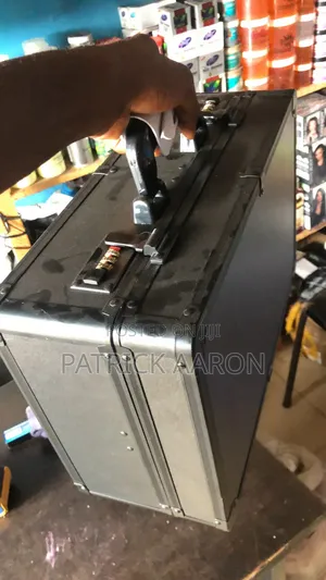 Home Service Box for Barbing