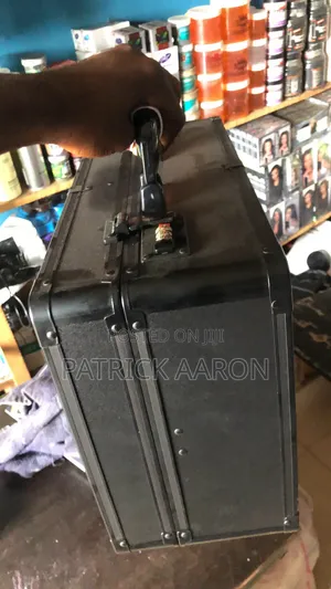 Home Service Box for Barbing
