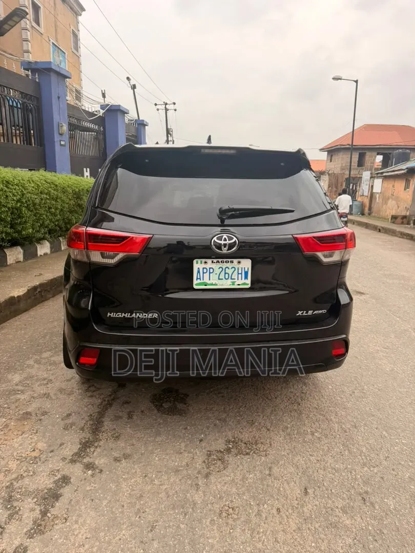 Toyota Highlander 2014 Black