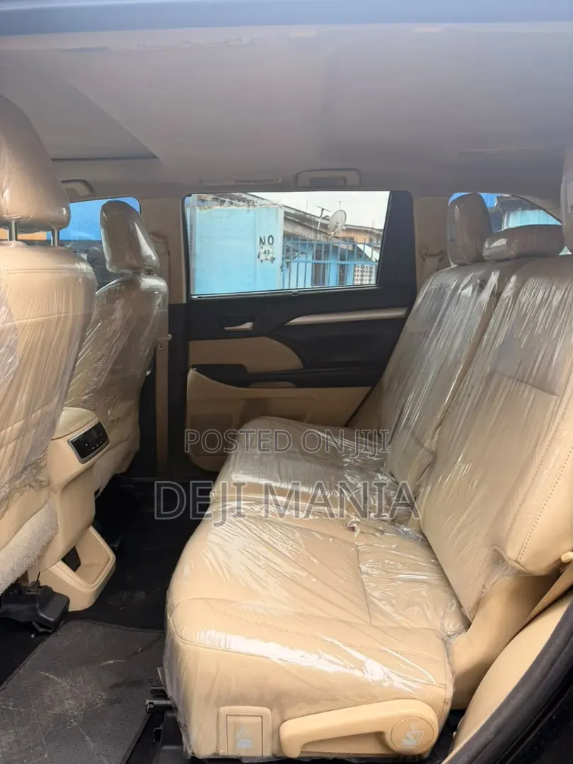 Toyota Highlander 2014 Black