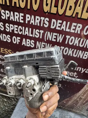 Toyota Highlander 2013–2016 ABS Controller