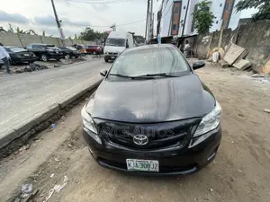 Toyota Corolla 2011 Black