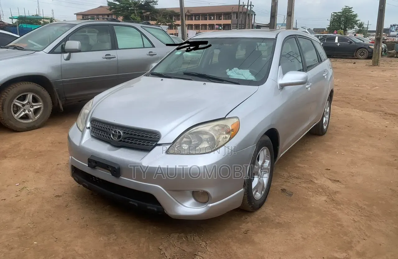 Toyota Matrix 2005 Silver