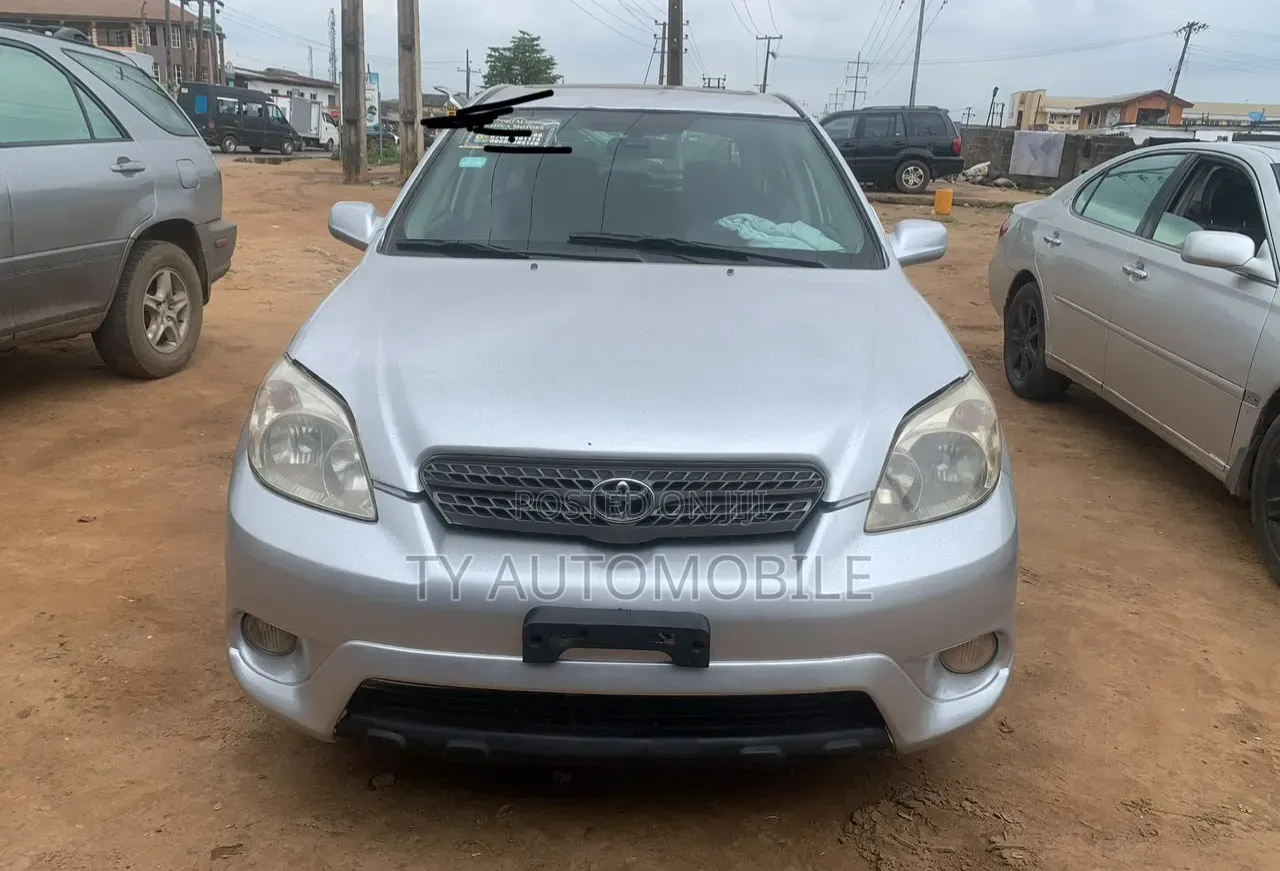 Toyota Matrix 2005 Silver