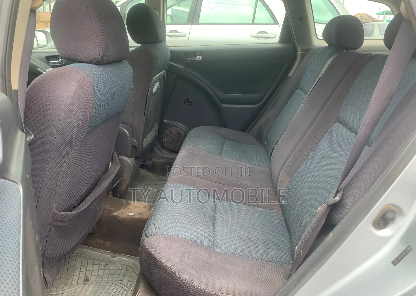 Toyota Matrix 2005 Silver