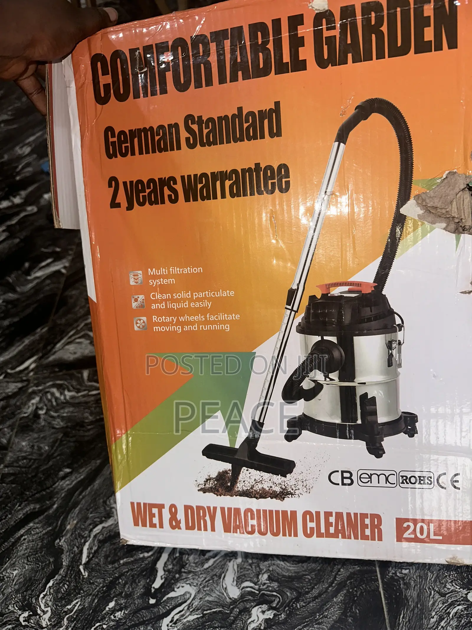 A Wet and Dry Vacuum Cleaner