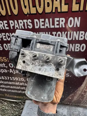 Toyota Venza 2013 ABS Assembly