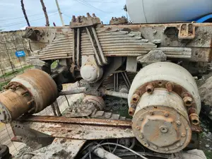 Howo Double Axle/Tunnel/Chassis