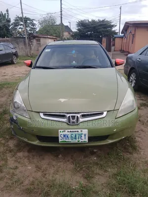Honda Accord 2005 Beige