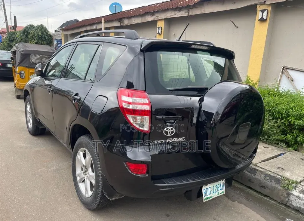 Toyota RAV4 2008 Black