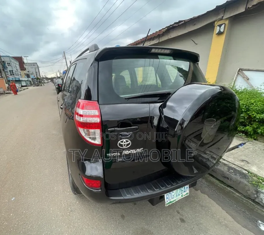 Toyota RAV4 2008 Black