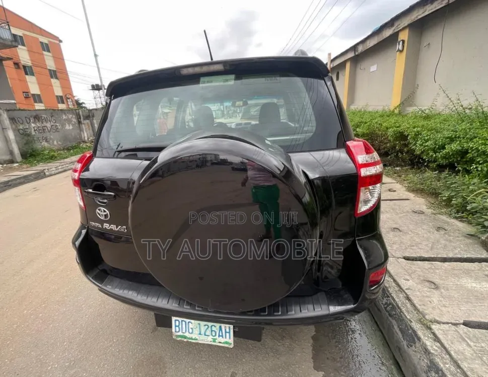 Toyota RAV4 2008 Black
