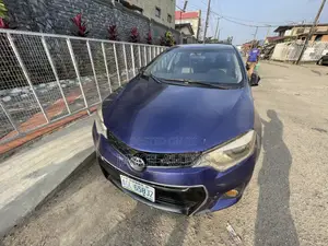 Toyota Corolla 2017 Blue