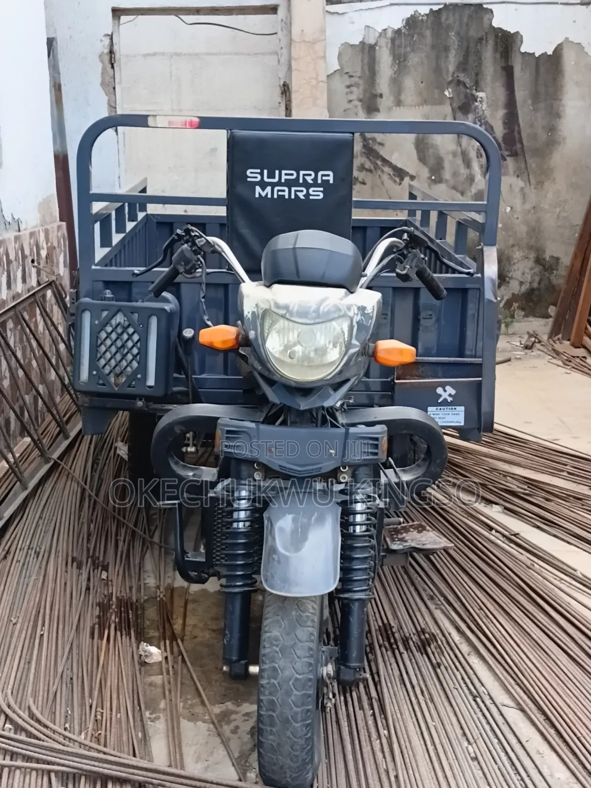 Tricycle 2025 Gray