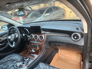 Mercedes-Benz GLC-Class 2017 Black