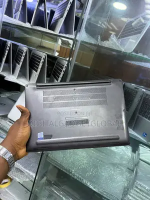 Laptop Dell Latitude 7400 8GB Intel Core i5 SSD 256GB
