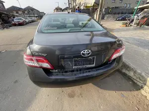 Toyota Camry 2010 Gray