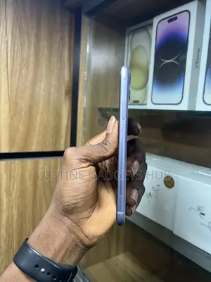 Apple iPhone 11 64 GB Purple