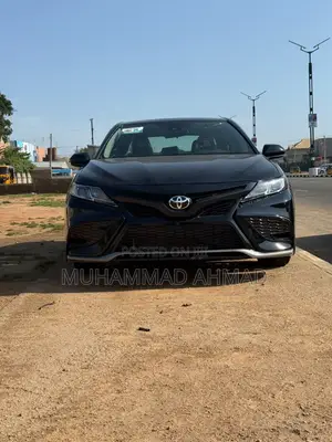 Toyota Camry SE FWD 2020 Black