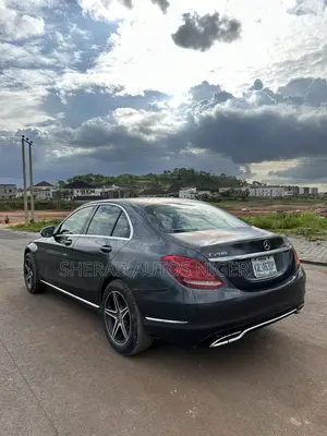 Mercedes-Benz C200 2015 Gray