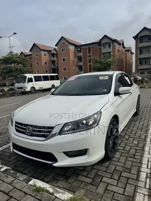Honda Accord Sport 4dr Sedan (2.4L 4cyl CVT) 2015 White