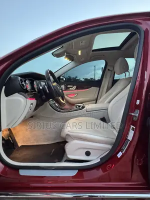 Mercedes-Benz E300 2018 Red