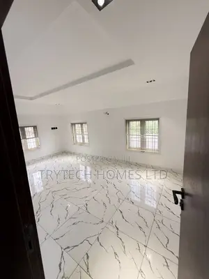 2bdrm Block of Flats in Greencity Estate, Bunkoro for rent