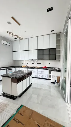 5bdrm Duplex in Ikoyi, Banana Island for sale