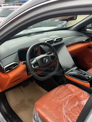 New Dongfeng Glory 2025 Silver