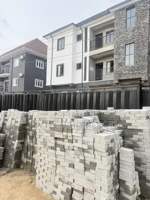 2bdrm Block of Flats in Katampe Main for rent