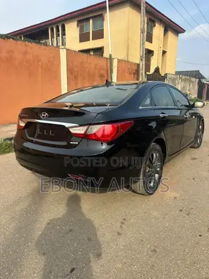 Hyundai Sonata 2012 Black