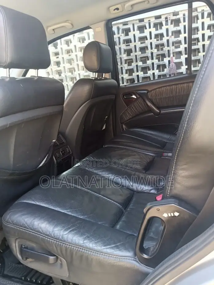 Mercedes-Benz M Class 2005 Silver