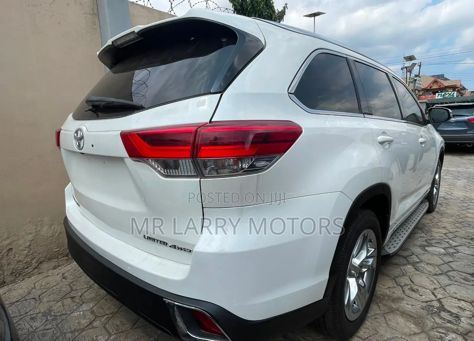 Toyota Highlander Limited 2019 White