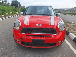 Mini Cooper 2013 Red
