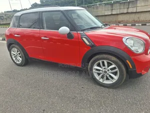 Mini Cooper 2013 Red