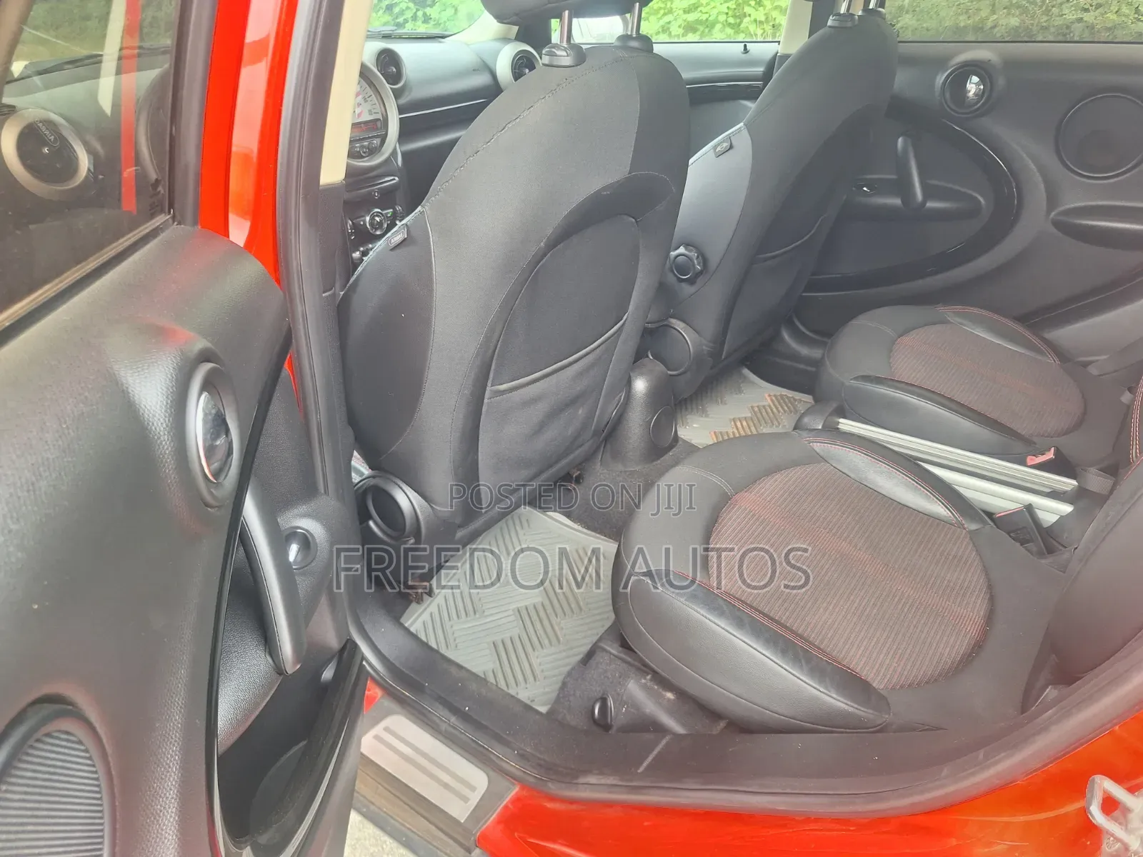 Mini Cooper 2013 Red