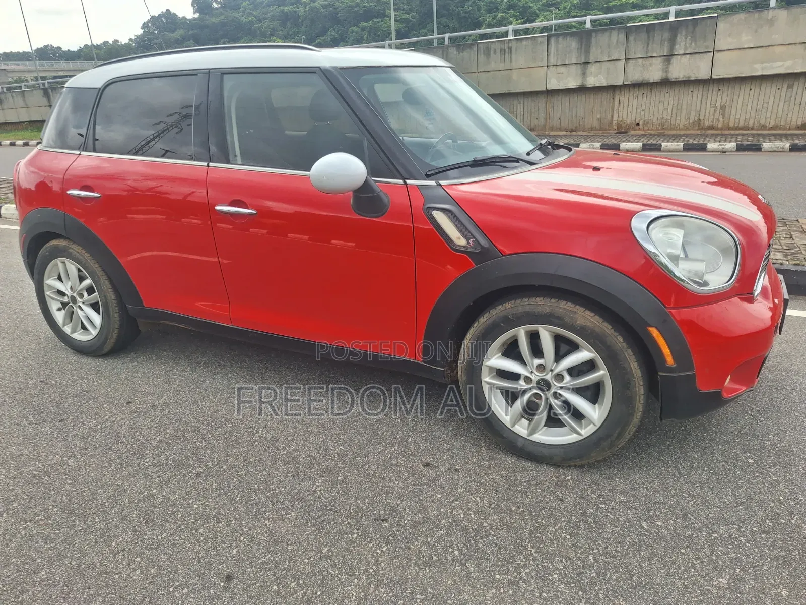 Mini Cooper 2013 Red