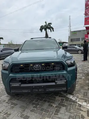 Toyota 4-Runner 2025 Gray